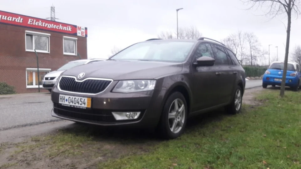 Skoda Octavia Combi 2.0 TDI DSG6 5