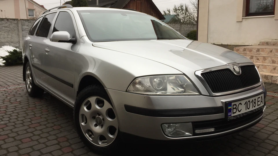 Skoda Octavia Combi 2.0tdi 103Kw DSG6 3