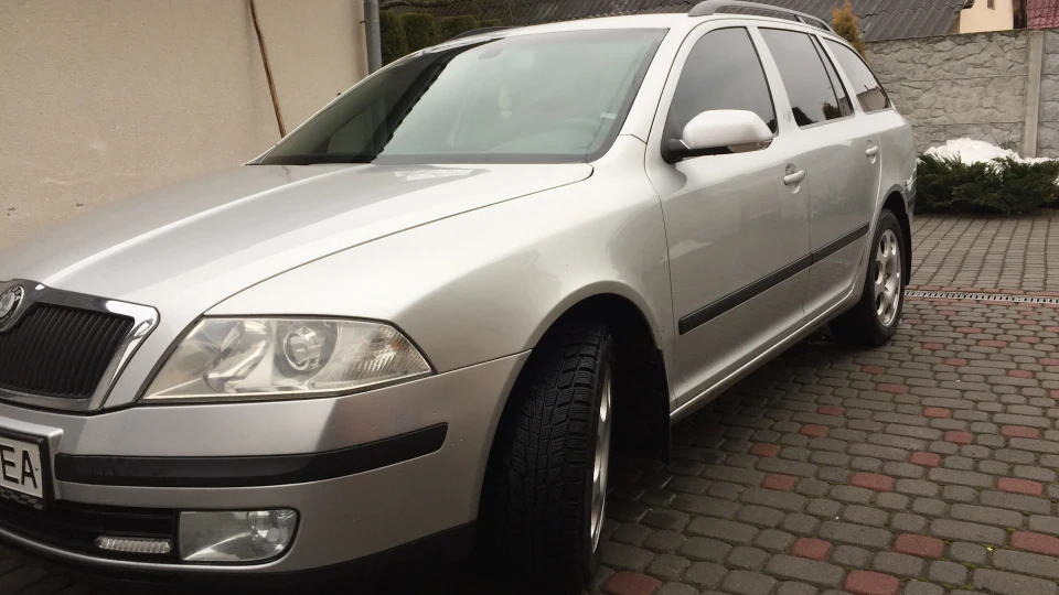 Skoda Octavia Combi 2.0tdi 103Kw DSG6 4