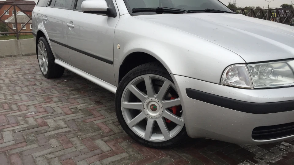 Skoda Octavia Combi 4x4 turbo 2