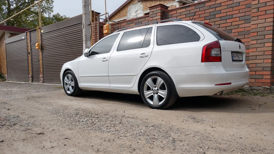 Skoda Octavia Combi A5 FL CANDY 2