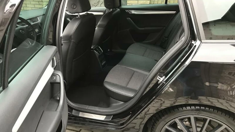 Skoda Octavia Combi A7 1.6 tdi 110 hp 4
