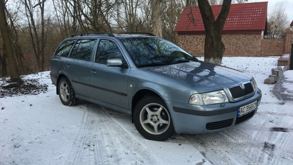 Skoda Octavia Combi “AMBIENTE” 1.6 BFQ 3