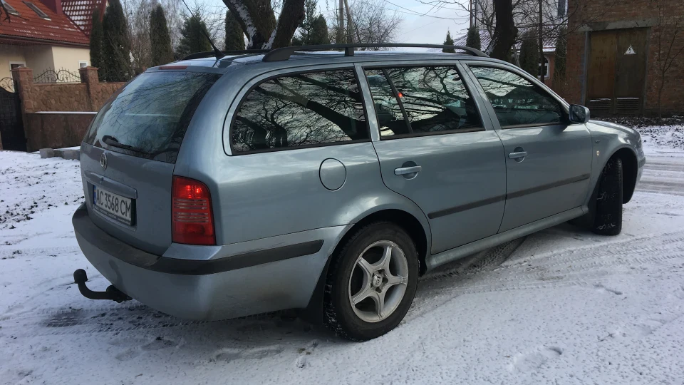 Skoda Octavia Combi “AMBIENTE” 1.6 BFQ 5