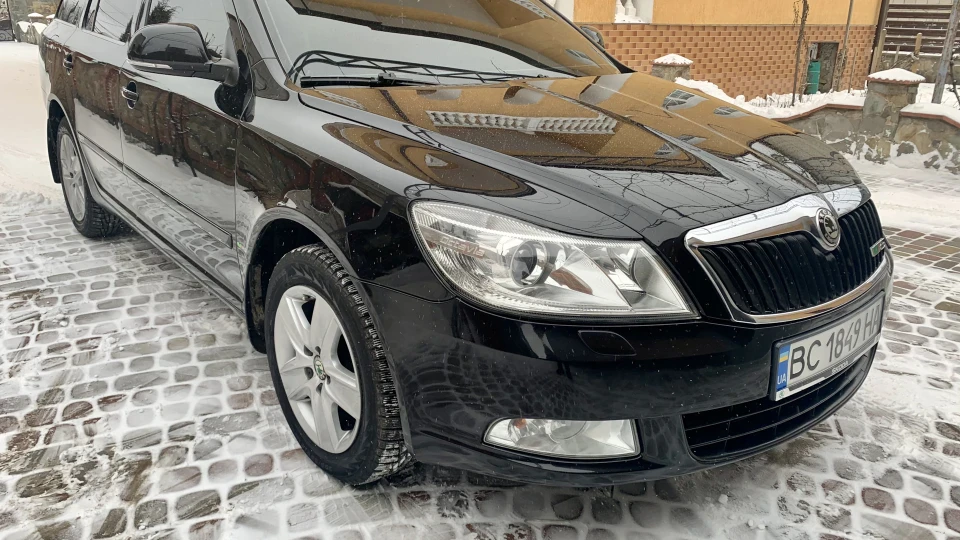 Skoda Octavia Combi AVANT DSG7 5
