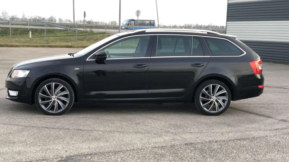 Skoda Octavia Combi Edition 2