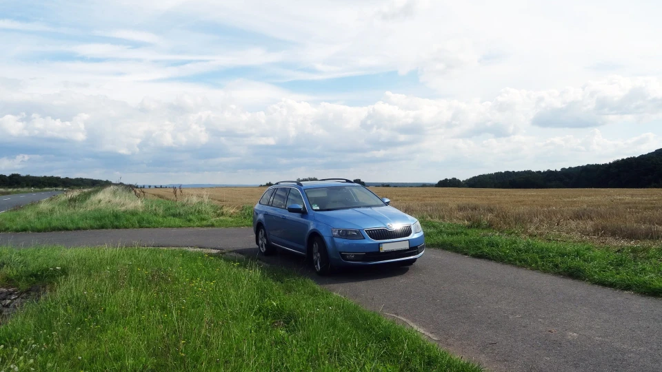 Skoda Octavia Combi Elegance 1.8 TSI DSG GT 4