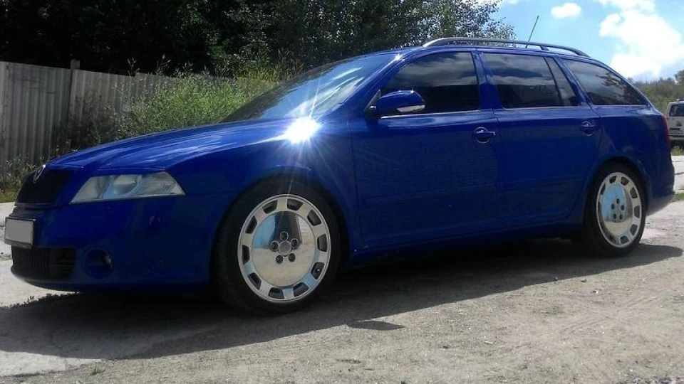 Skoda Octavia Combi Individual 2.0 TDI 170hp 2
