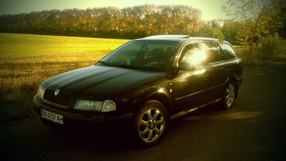Skoda Octavia Combi LauriN ♂