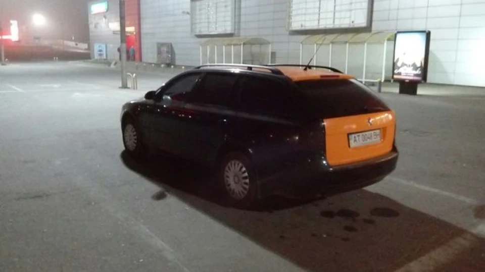 Skoda Octavia Combi Мандариновий Шкодник 2