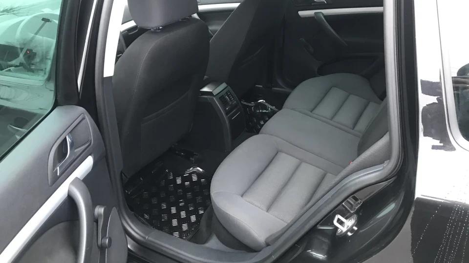 Skoda Octavia Combi MK2 5