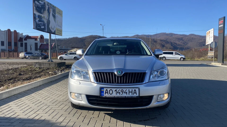 Skoda Octavia Combi Сірий металік 2.0 TDI 2