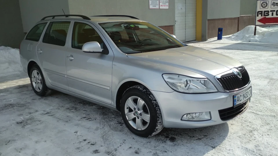 Skoda Octavia Combi Турбо трактор 3
