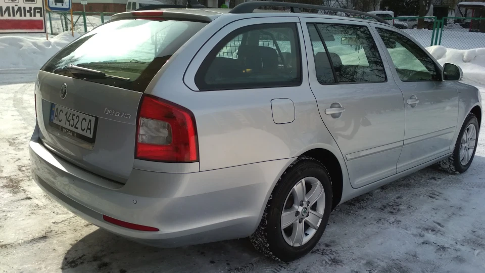 Skoda Octavia Combi Турбо трактор 4