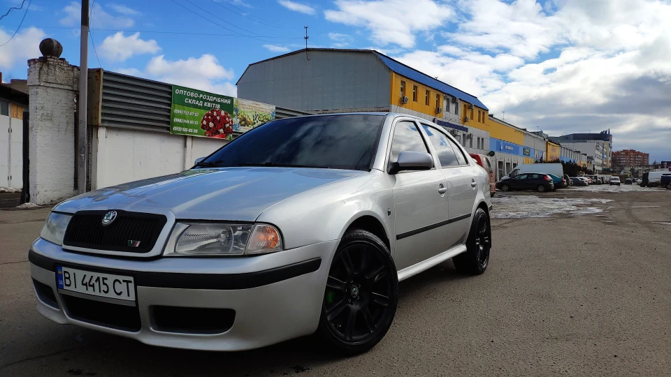 Skoda Octavia RS 1.8T 4