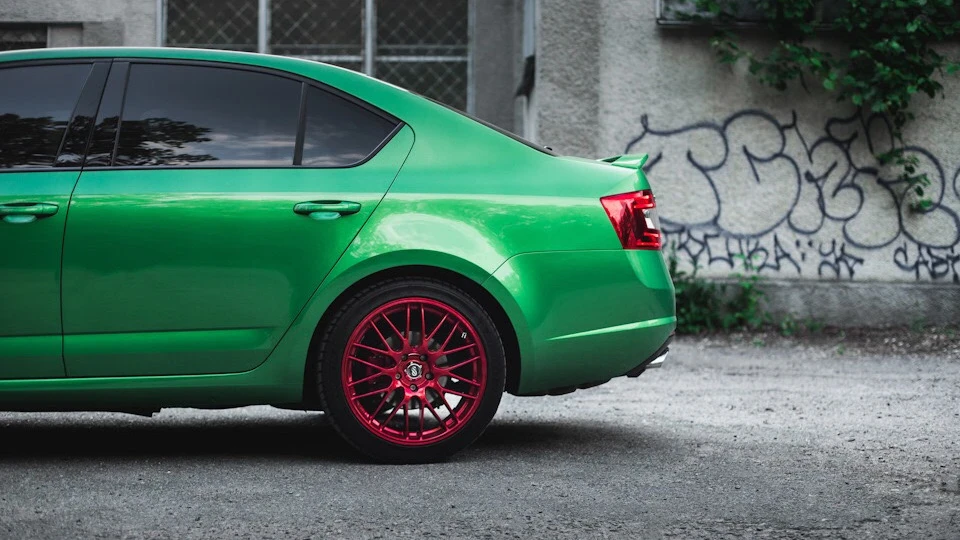 Skoda Octavia RS 323hp Brilliantgrün 2
