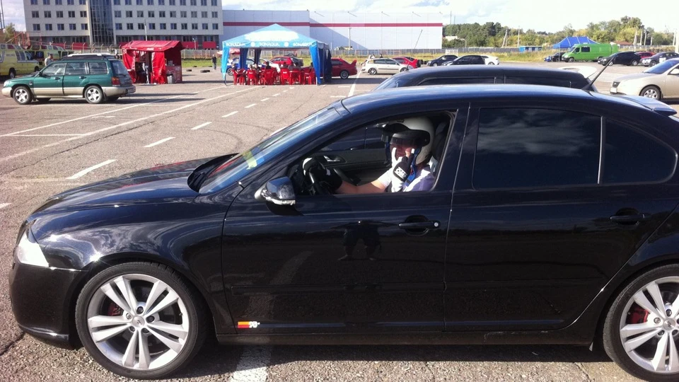Skoda Octavia RS Black Interceptor 5