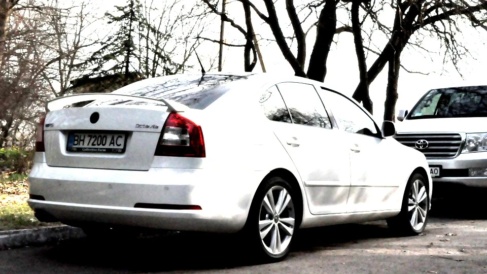 Skoda Octavia RS Black&White