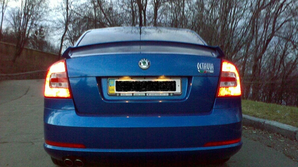 Skoda Octavia RS blue race 3