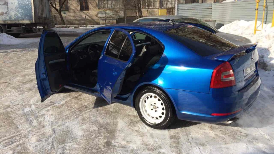 Skoda Octavia RS Race blue uni 2