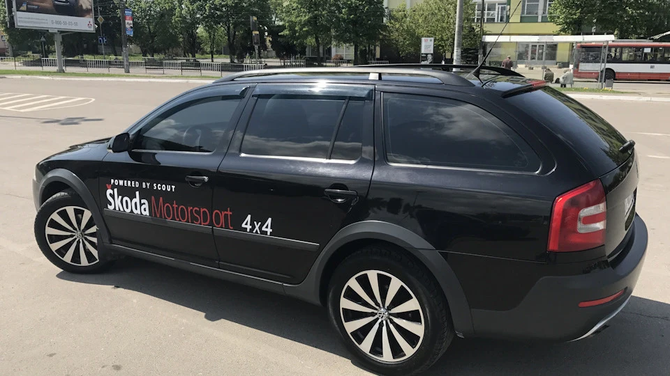 Skoda Octavia Scout 2.0 FSI