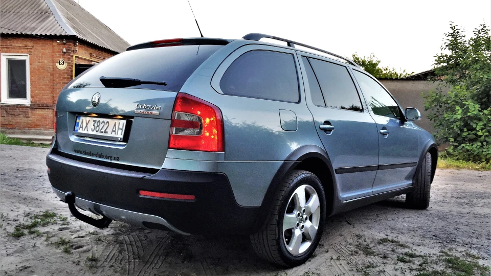 Skoda Octavia Scout 2.0 TDI BKD 3