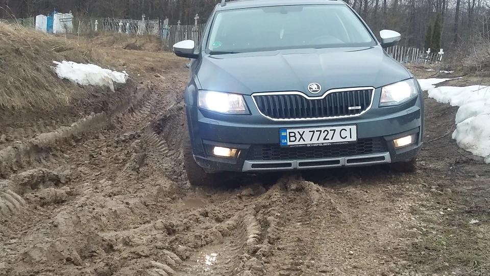 Skoda Octavia Scout Всюдихід