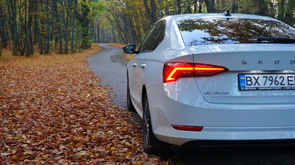 Skoda Octavia 1.4 tsi автомат 3