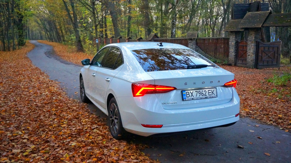 Skoda Octavia 1.4 tsi автомат 4