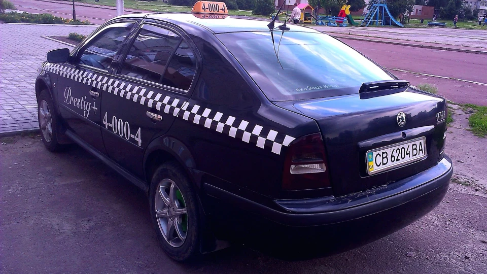 Skoda Octavia 1.6 AKL Таксотурік 3