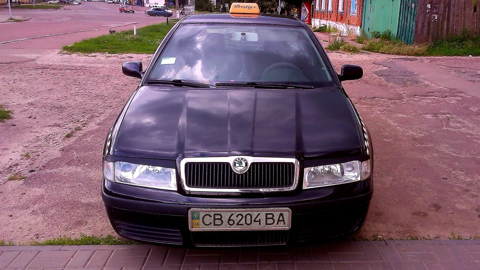 Skoda Octavia 1.6 AKL Таксотурік 4