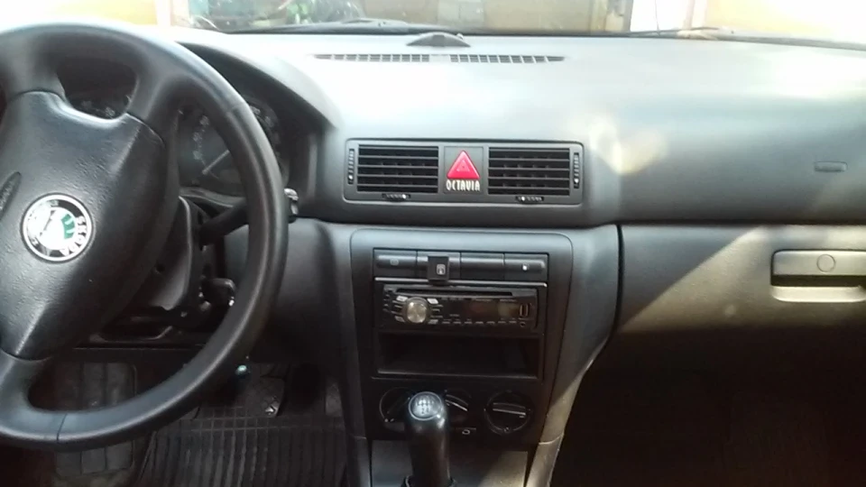 Skoda Octavia 1.6 akl 4
