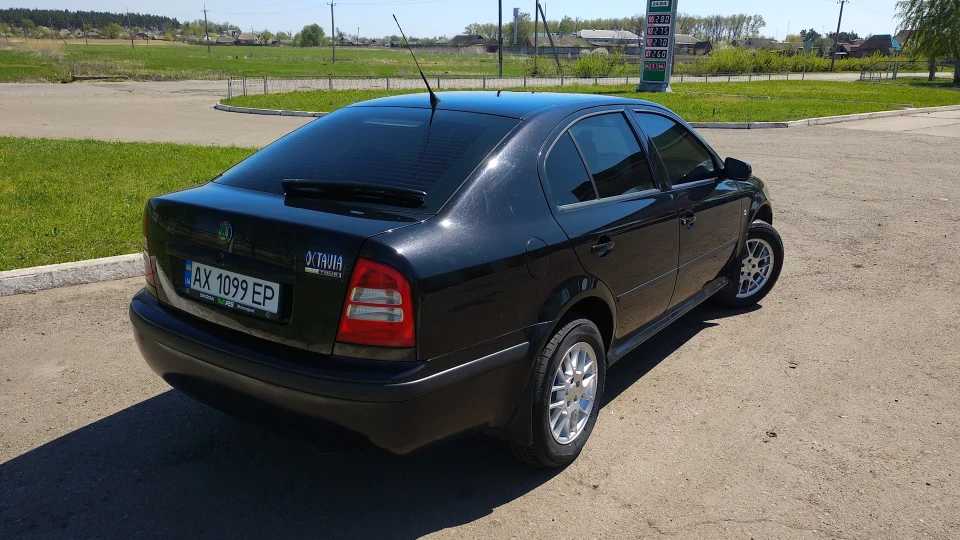 Skoda Octavia 1.6 AKL 4