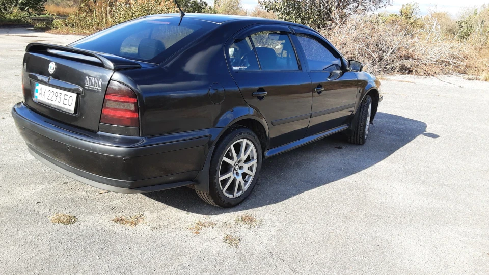 Skoda Octavia 1,6 AKL 3