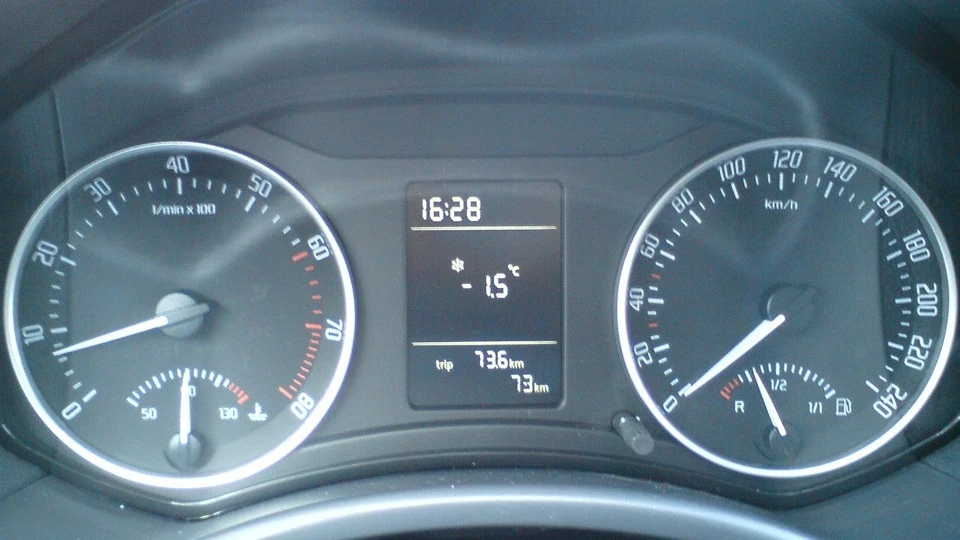 Skoda Octavia 1.6 Elegance 2