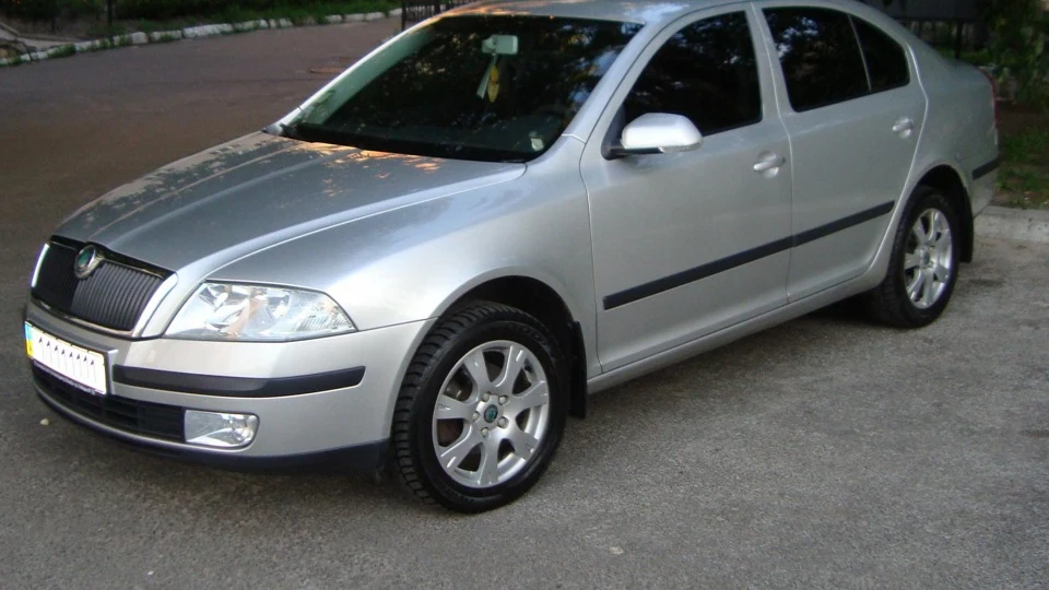 Skoda Octavia 1.6 Elegance 2