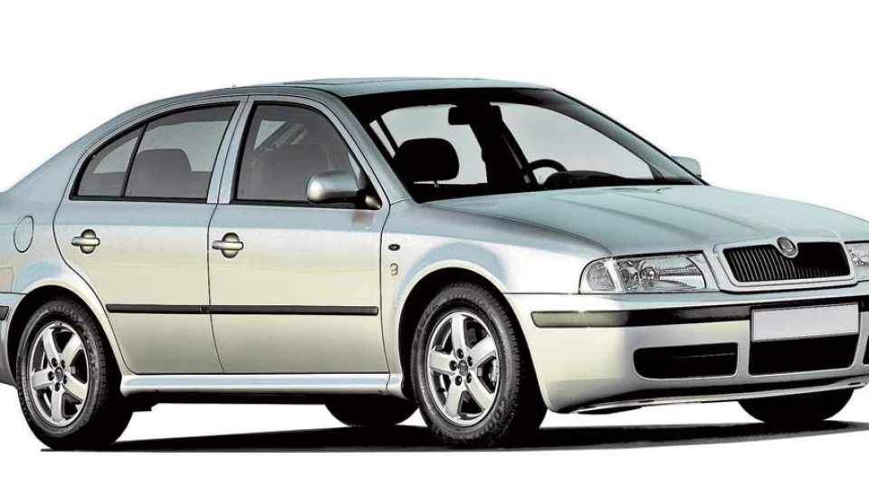 Skoda Octavia 1.6 MT 2