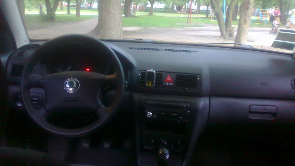Skoda Octavia 1,6, але мені вистачає 4