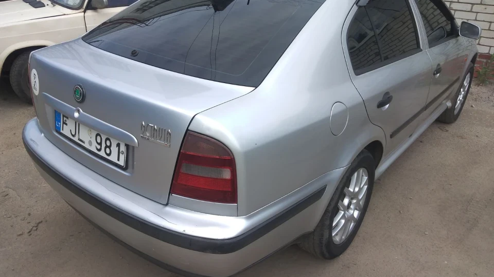 Skoda Octavia 1.6 SR 3