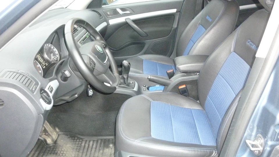 Skoda Octavia 1,8 TSI Satin Gray 2