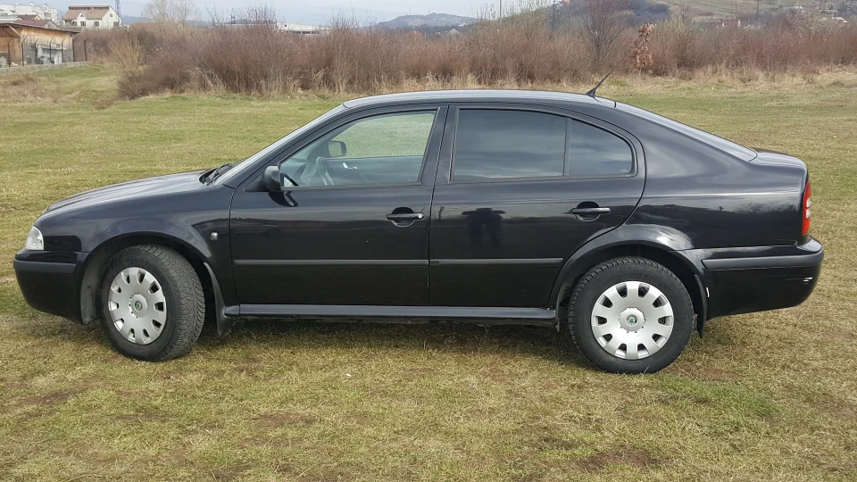 Skoda Octavia 1.8 turbo AGU 2