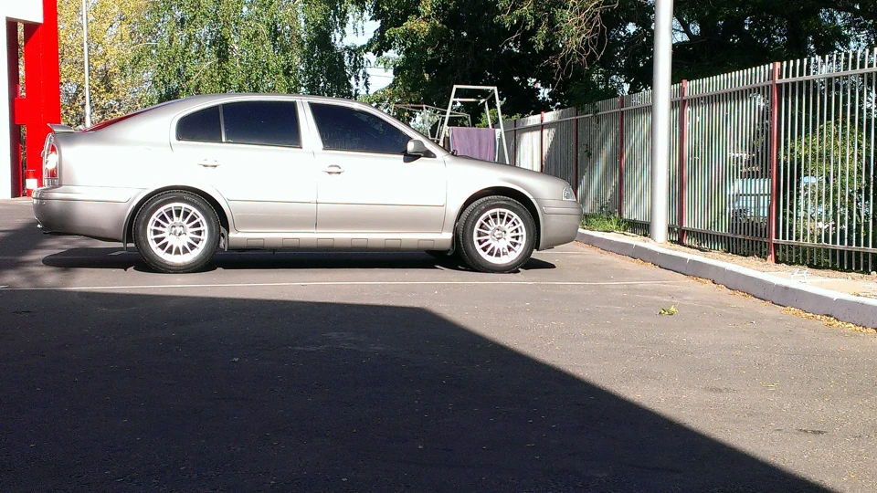 Skoda Octavia 1.8 5