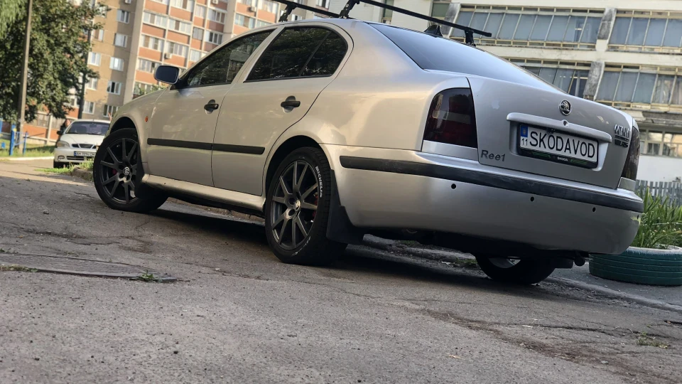Skoda Octavia 1.8T AUQ 4
