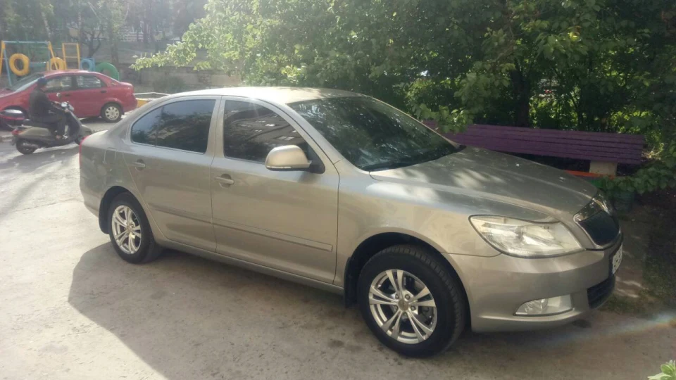 Skoda Octavia A5 FL 1.6 MPI (BSE) 2
