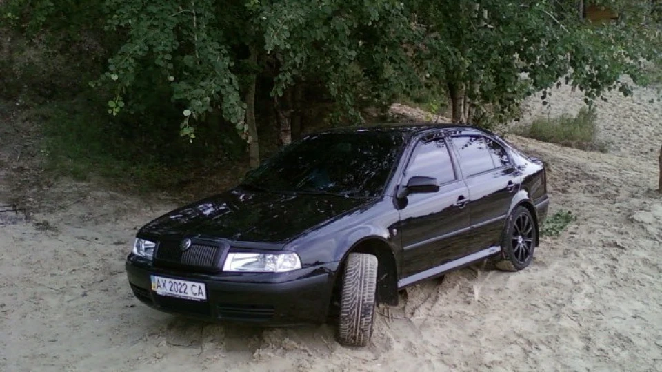 Skoda Octavia BLACK KAT 3