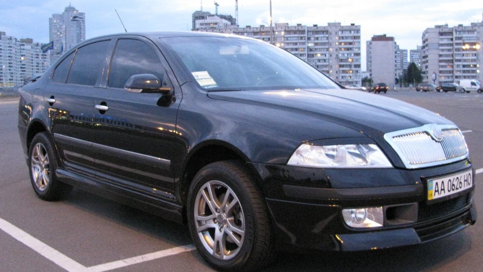 Skoda Octavia Black Princess FSI 3