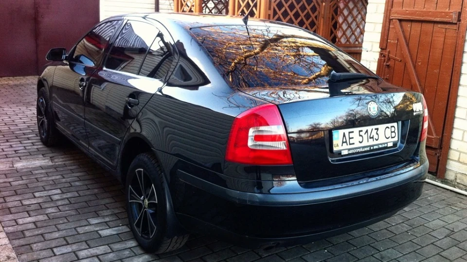 Skoda Octavia Чорне У Чорному 1.6MPI 2