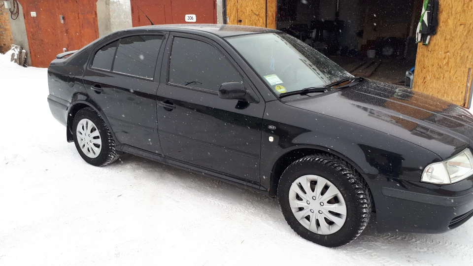 Skoda Octavia Чорний 1.9ТDI 81kw ASV 3