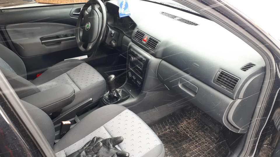Skoda Octavia Чорний 1.9ТDI 81kw ASV 4