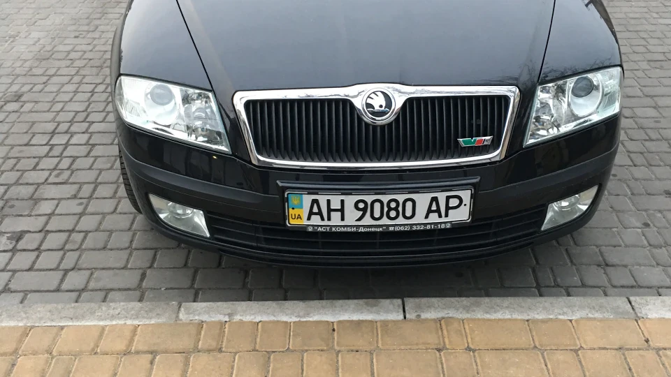 Skoda Octavia чорний металік 5